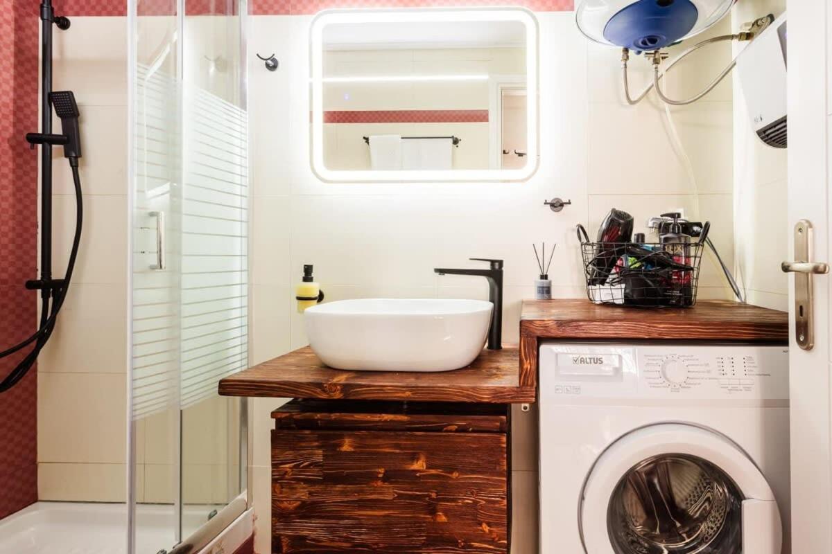 Kalamata Lime Studio - Cozy Gem With Private Parking Екстериор снимка